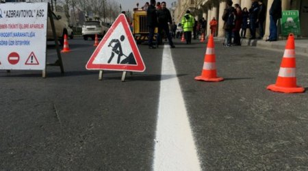 На одном из проспектов Баку ограничили движение транспорта