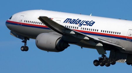 Самолёт «Malaysia Airlines» совершил экстренную посадку в Баку