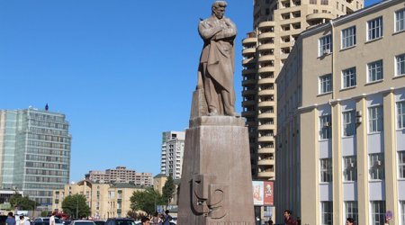 Bakında quraşdırılan heykəllər restavrasiya ediləcək