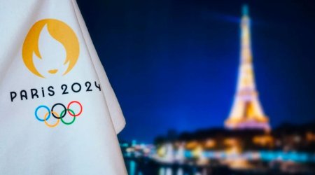 Paris olimpiadasının açılış mərasimindən sonra jurnalistlərin olduğu avtobus qəzaya düşüb