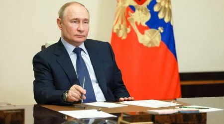 Putin convenes government meeting