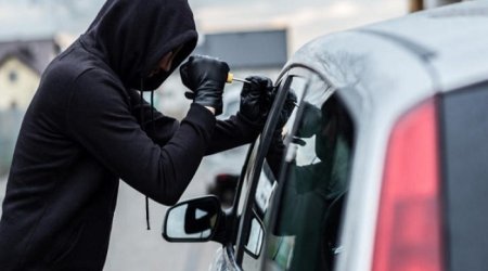 В Баку трое несовершеннолетних задержаны за угон автомобиля