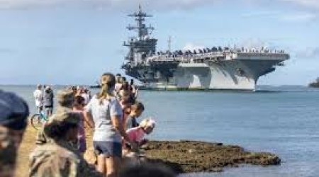 “Abraham Lincoln” təyyarədaşıyan gəmisi Yaxın Şərqə gəlib