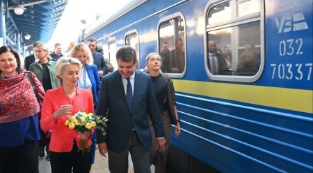EC chief arrives in Kyiv