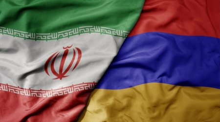 Iran, Armenia sign barter trade agreement in Yerevan