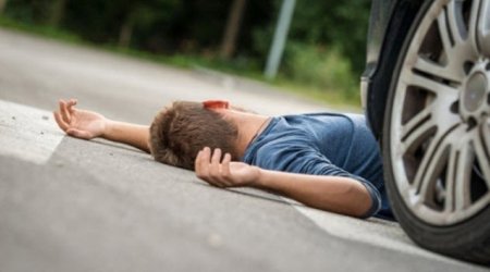 В Габале автомобиль насмерть сбил малолетнего ребенка