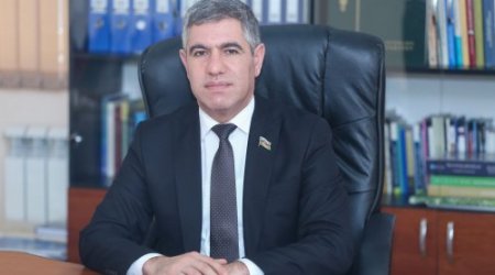 Deputat bələdiyyələrin hesabatlılığının məcburi olmasını təklif edib