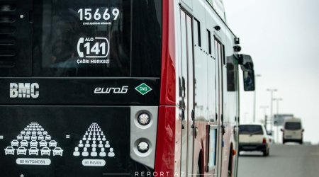 В Баку изменена схема движения автобусов ряда маршрутов из-за последствий проливных дождей