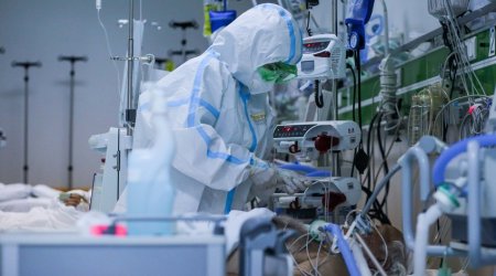 Koronavirus xəstələrinə xidmət edən tibb işçiləri maaşlarına əlavə alacaq