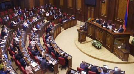 Парламент Армении одобрил регламент работы комиссий по делимитации