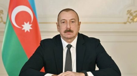 Ильхам Алиев поздравил Виктора Орбана