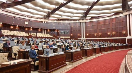 Объявлена повестка дня очередного пленарного заседания Милли Меджлиса