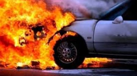 В столице сгорел автомобиль