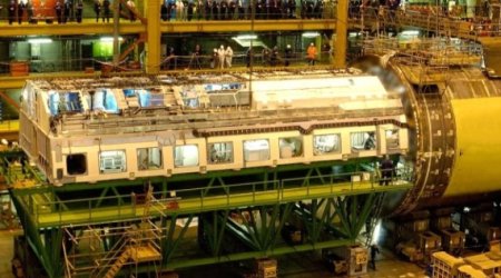 Britaniyada atom sualtı qayıqların saxlandığı hərbi obyekt yanıb