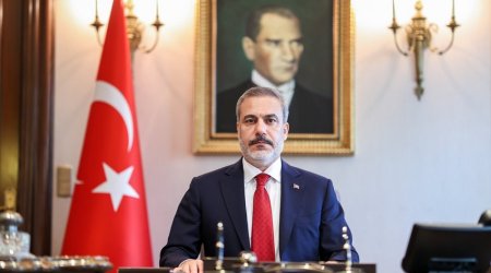 Hakan Fidan yunanıstanlı həmkarı ilə regional məsələləri müzakirə edib