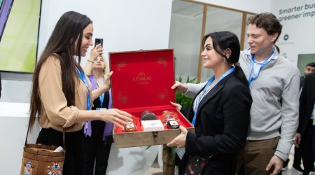 Leyla Əliyeva COP29-da “Azərsun Holdinq” pavilyonu ilə tanış olub