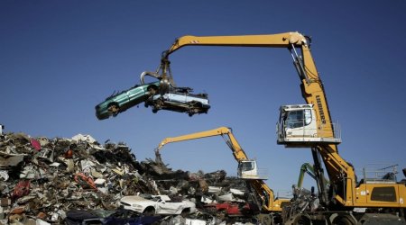 В Азербайджане с ноября на утилизацию принято 11 автомобилей