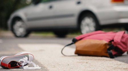 В Баку 18-летнюю девушку сбил автомобиль