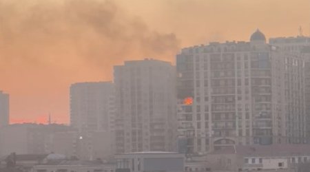 Bakıda yaşayış binasında yanğın söndürülüb - Video - Yenilənib