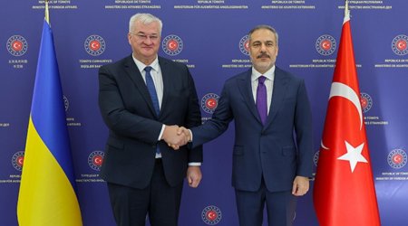 Главы МИД Украины и Турции провели телефонный разговор