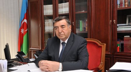 Prezident Əhməd Əhmədzadə ilə bağlı sərəncam imzalayıb