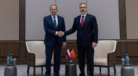 Главы МИД Турции и России обсудили ситуацию в Сирии и Украине