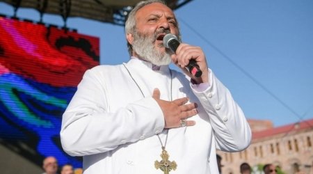 Baqrat Qalstanyan İrana səfərə gedib