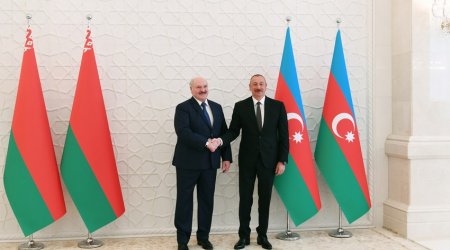 Əliyev Lukaşenkonu yenidən prezident seçilməsi münasibətilə təbrik edib