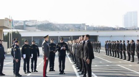 Вилаят Эйвазов провел строевой смотр в связи с приемом на службу