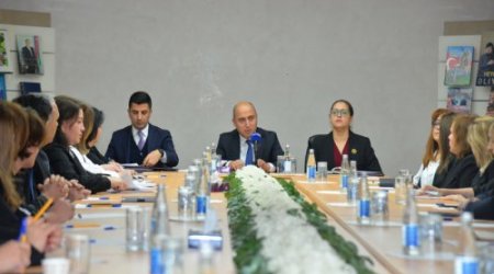 Nazirlik məktəb direktorlarının səlahiyyətlərinin artırılmasını istəyir