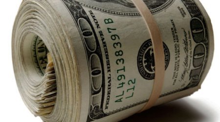 Banklar dollar alışını azaldıb