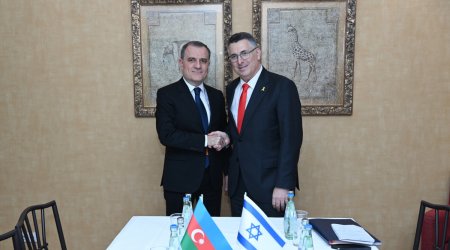 Ceyhun Bayramov israilli həmkarı ilə görüşüb