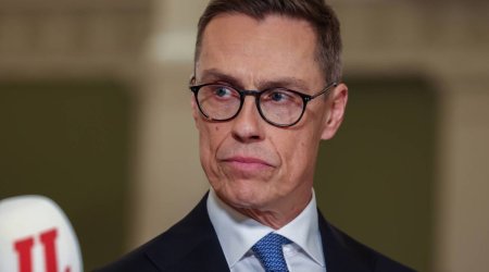 Президент Финляндии призвал автоматически включить Украину в НАТО