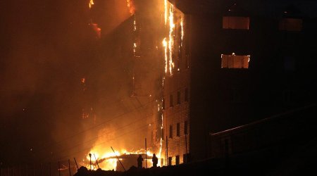 У здания "Крокуса" начали возводить знак в память о жертвах теракта