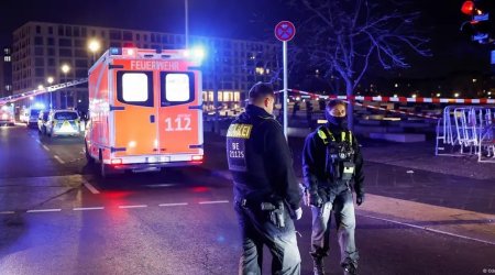 СМИ: У мемориала жертвам Холокоста в Берлине мужчину ранили ножом