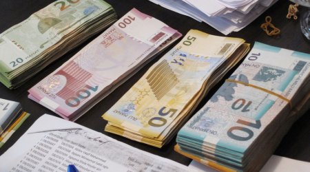 Banklardakı valyuta hərraclarındakı satış azalıb