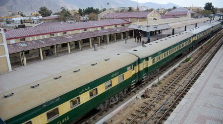 Захват поезда террористами: убиты десятки заложников