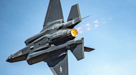 Канада ищет альтернативы американским истребителям F-35