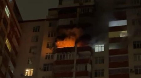 Bakıda binada güclü yanğın olub, 12 nəfər təxliyə edilib - Video