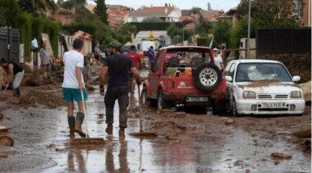 Сильные дожди затопили город рядом с Мадридом