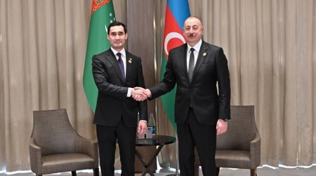 
Sərdar BerdiməhəmmədovAzərbaycan Prezidentinə təbrik məktubu göndərib