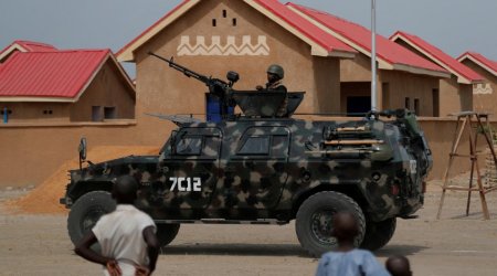 При атаке боевиков на военную базу в Нигерии погибли не менее 16 человек