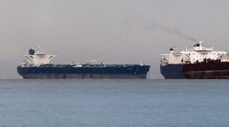 Индия отказалась принимать танкер с нефтью из России