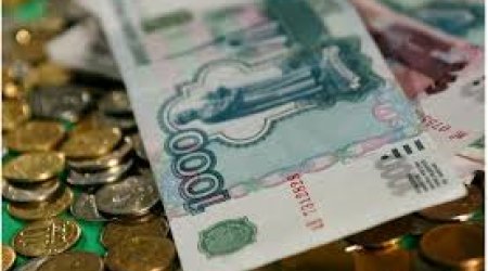 Рубль стал лучшей валютой года