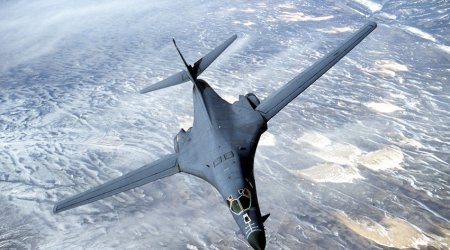 США перебросили в Японию еще два стратегических бомбардировщика B-1B