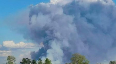 Мощные взрывы в воинской части в России: введен режим ЧС - Обновлено