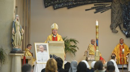 Bakıda Roma Papası Fransiskin ruhuna Müqəddəs Messa keçirilib