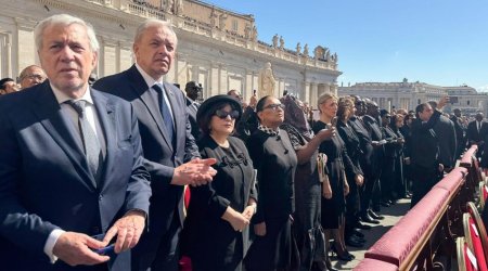 Сахиба Гафарова приняла участие в церемонии прощания с Папой Римским
