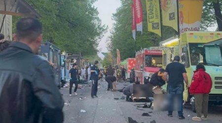 Kanadada avtomobil izdihamın üzərinə sürülüb, 9 nəfər ölüb - Yenilənib