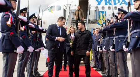 Ukrayna Prezidenti Çexiyada səfərdədir